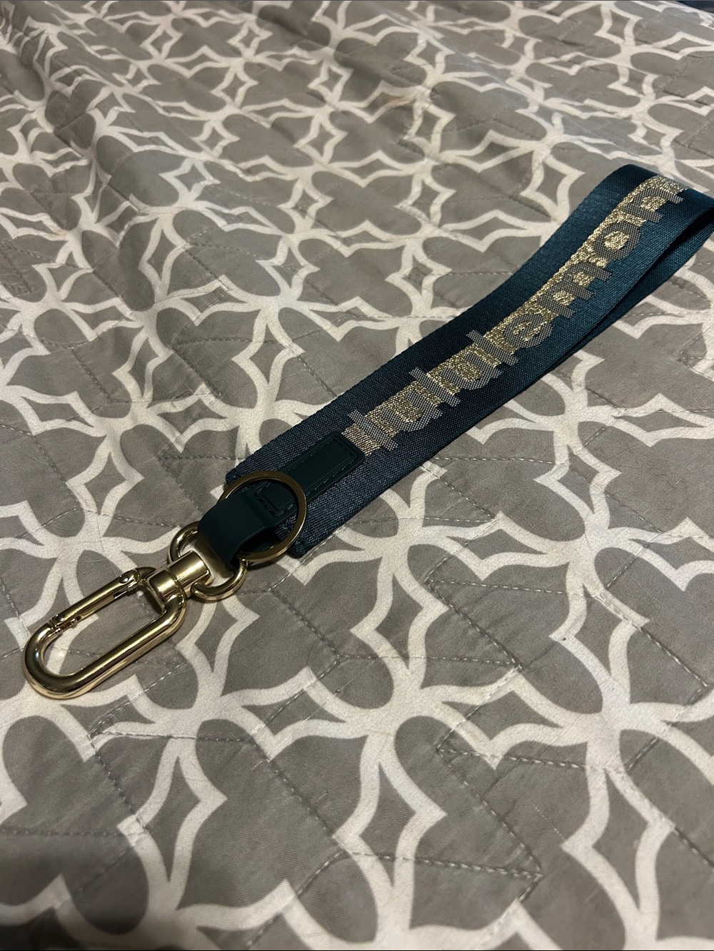 lululemon athletica teal never lost key chain with gold hardware